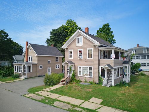 216 N Main Street, Rochester, NH, 03867 | Card Image