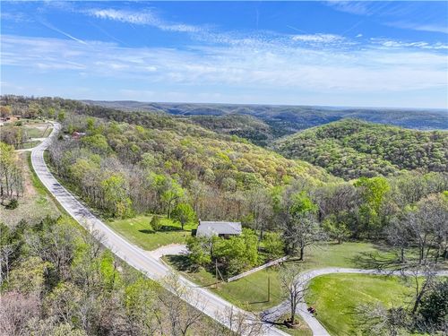 21457 Highway 62 W, Eureka Springs, AR, 72631-9118 | Card Image