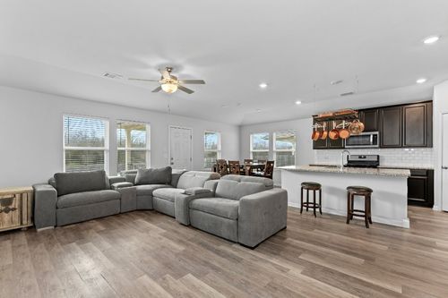 420 Windy Reed Rd, Hutto, TX, 78634-2178 | Card Image