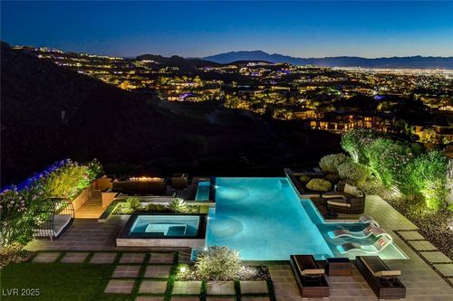 527 Serenity Point Dr, Henderson, NV, 89012-5849 | Card Image