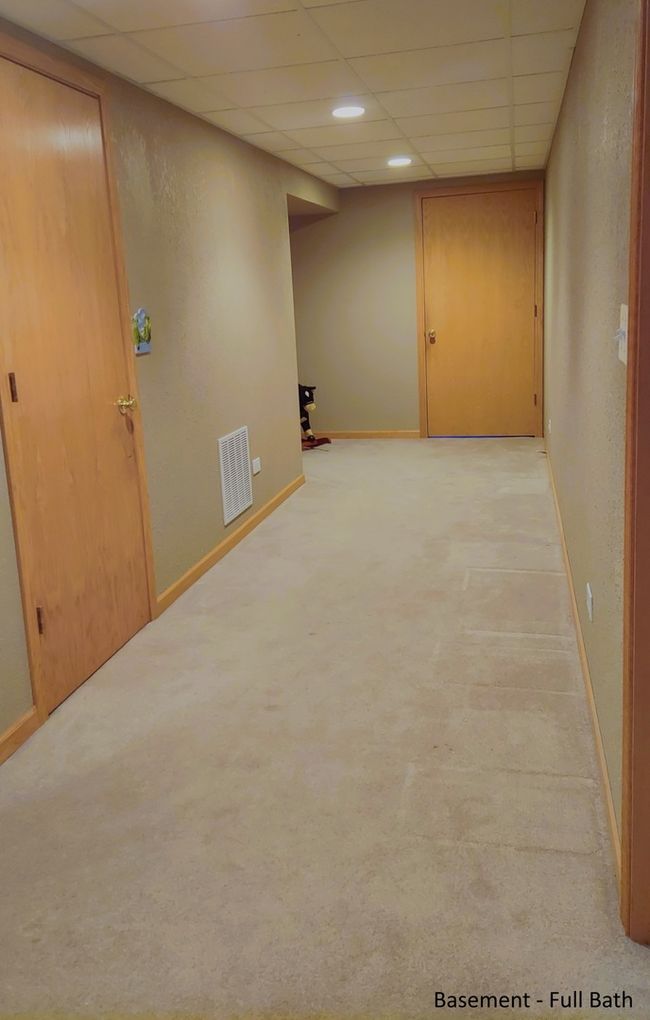236 Berkshire Ln, House other with 4 bedrooms, 4 bathrooms and 4 parking in Sugar Grove IL | Image 31