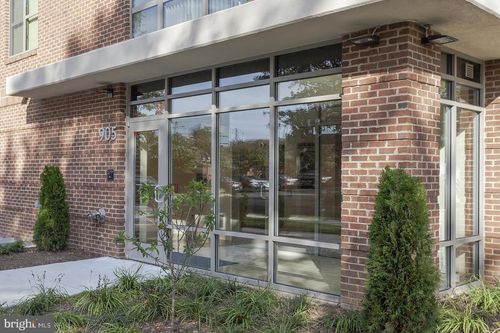 apt-301-905 N Jackson St, Arlington, VA, 22201-2252 | Card Image