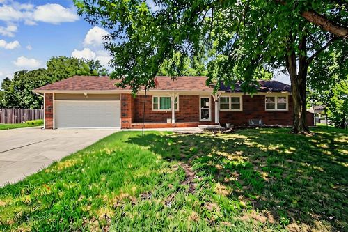 3 Son Ct, Valley Center, KS, 67147-2659 | Card Image