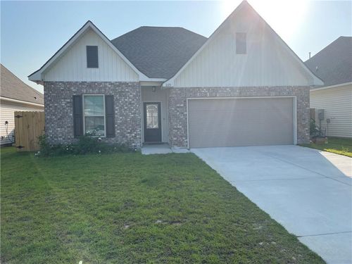 229 Covington Cottage Ln, Covington, LA, 70433-9072 | Card Image