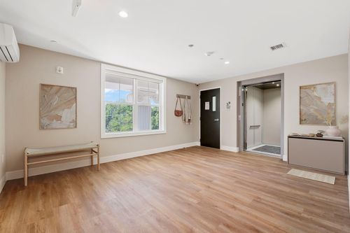 unit-402-1 Carnation Ave, Floral Park, NY, 11001-1771 | Card Image
