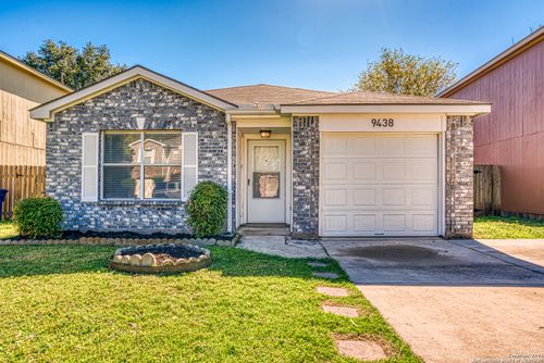 9438 Celine Dr, San Antonio, TX, 78250-5035 | Card Image
