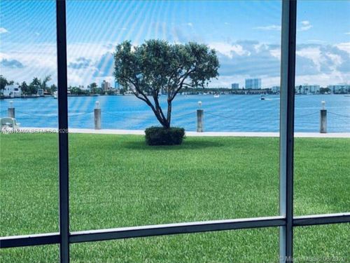 s103-3020 Marcos Dr, Aventura, FL, 33160-2557 | Card Image