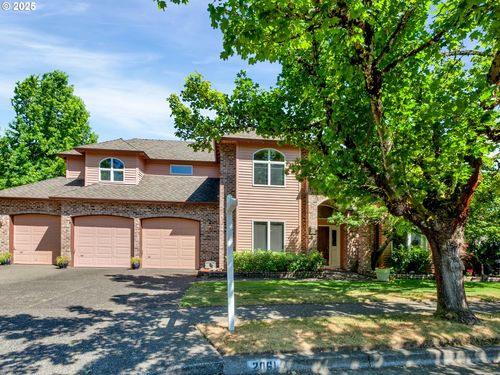 2061 Bay Meadows Dr, West Linn, OR, 97068-2288 | Card Image