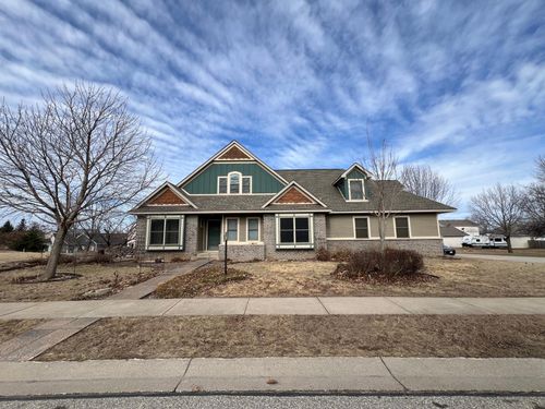4786 Mount Hood Ln, Red Wing, MN, 55066-1327 | Card Image