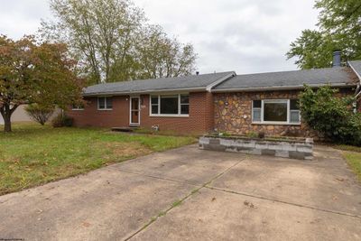 4828 W Veterans Memorial Highway, House other with 3 bedrooms, 1 bathrooms and 3 parking in Bridgeport WV | Image 2