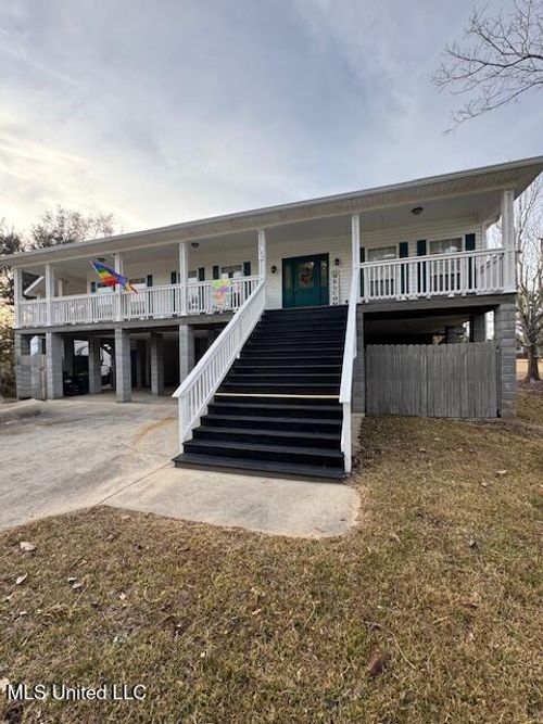 133 Poinsetta Loop, Pass Christian, MS, 39571-2224 | Card Image