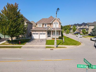 8 Dunegrass Way, House other with 4 bedrooms, 3 bathrooms and 6 parking in Brampton ON | Image 1