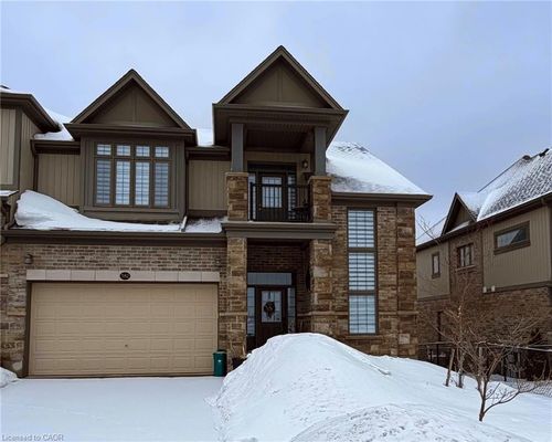 582 Mayapple St, Waterloo, ON, N2V0E3 | Card Image