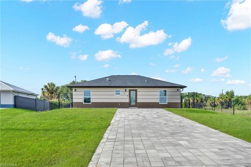 2075 Detroit Dr, Labelle, FL, 33935-5396 | Card Image