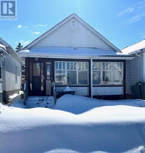 326 Heron St, Thunder Bay, ON, P7C2M6 | Card Image