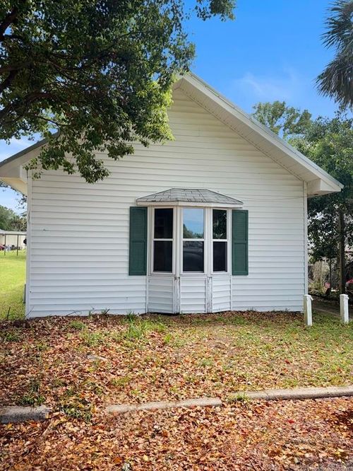 710 N Calhoun St, Perry, FL, 32347-1901 | Card Image