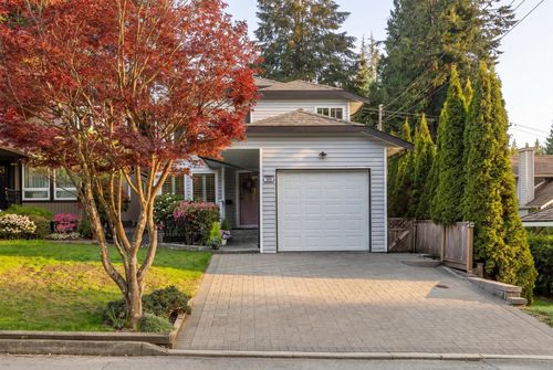 999 Canyon Blvd, North Vancouver, BC, V7R2K2 | Card Image