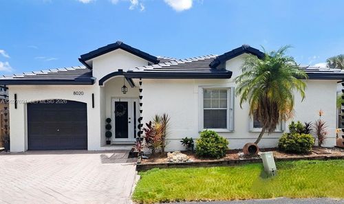 8020 Sw 158th Ave, Miami, FL, 33193-3028 | Card Image