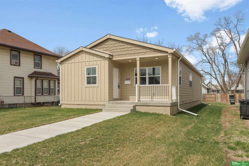2452 Camden Ave, Omaha, NE, 68111-1720 | Card Image