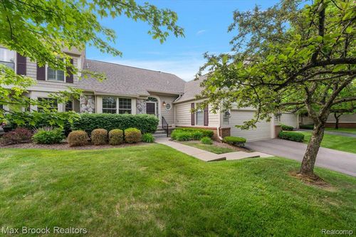 2478 Wildbrook Run, Bloomfield Hills, MI, 48304-1444 | Card Image