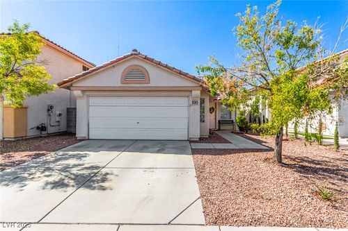 8065 Cimarron Meadows Way, Las Vegas, NV, 89147-5054 | Card Image