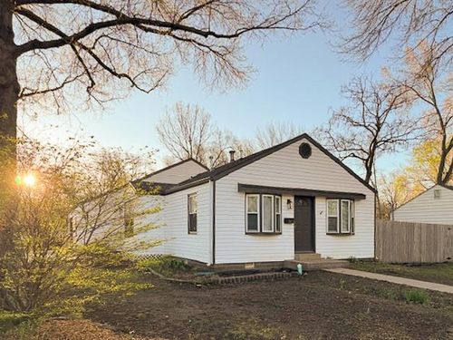 7601 Foster St, Overland Park, KS, 66204-2939 | Card Image