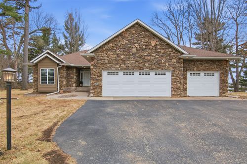 2907 Plum Tree Cir N, Menomonie, WI, 54751-2388 | Card Image
