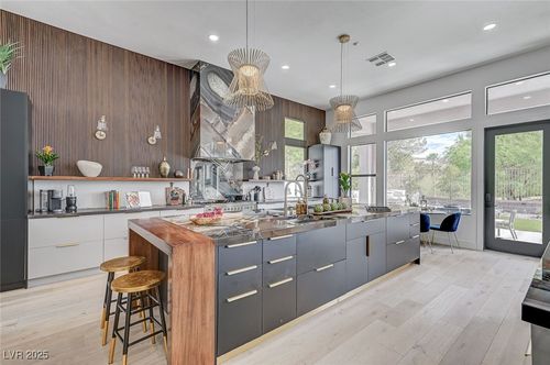 55 Avenida Sorrento, Henderson, NV, 89011-3205 | Card Image