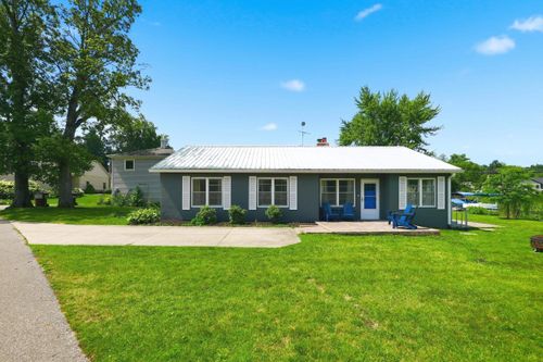300 Lane Lane 195 Crooked Lk, Angola, IN, 46703-7008 | Card Image
