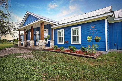7186 County Road 2703, Sinton, TX, 78387-5511 | Card Image