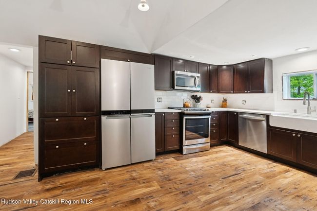 18 Railroad Ave, House other with 5 bedrooms, 2 bathrooms and null parking in Tannersville NY | Image 16