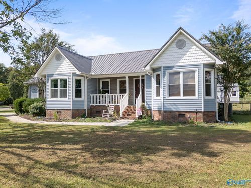 131 Amberwood Dr, Harvest, AL, 35749-9277 | Card Image