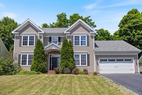 32 Kendrick Dr, South Burlington, VT, 05403-7568 | Card Image
