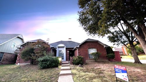 2129 Fawn Ridge Trl, Carrollton, TX, 75010-4129 | Card Image
