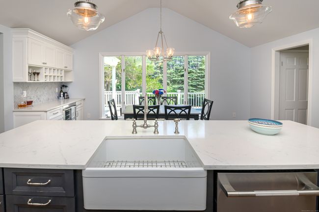 156 Main St, House other with 3 bedrooms, 5 bathrooms and 6 parking in Ridgefield CT | Image 10