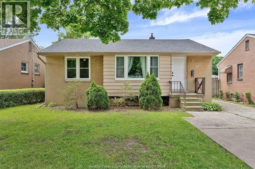 1159 Dot Avenue, Windsor, ON, N9C3H9 | Card Image
