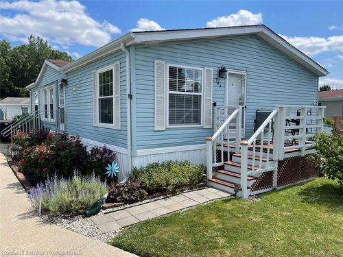 367 Pear Tree Ln, Otisville, MI, 48463-9603 | Card Image