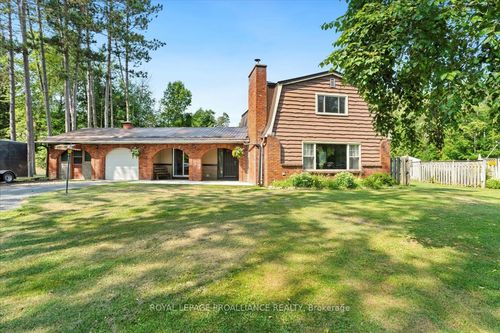 8439 Highway 62, Foxboro, ON, K0K2B0 | Card Image