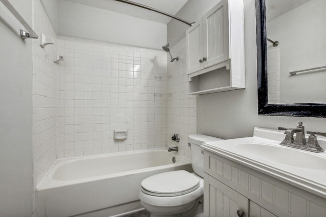 APT-2022 - 2215 Post Rd, Condo with 1 bedrooms, 1 bathrooms and 1 parking in Austin TX | Image 14