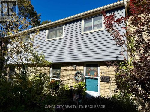 17-18 Barry Street, St. Catharines (Haig), ON, L2R7J6 | Card Image