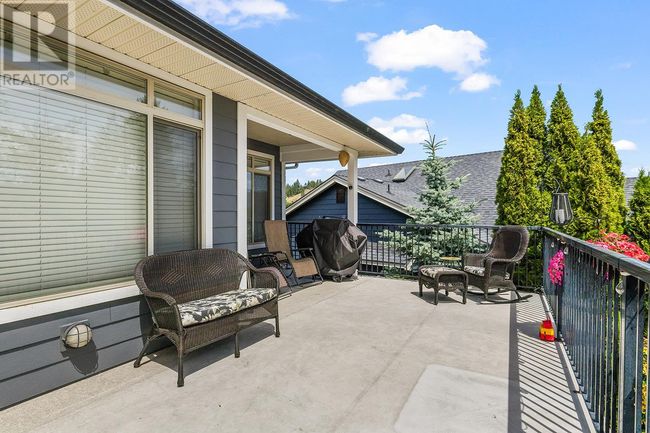 1089 Long Ridge Dr, House other with 4 bedrooms, 3 bathrooms and 2 parking in Kelowna BC | Image 16