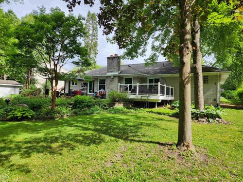 6038 Candler Dr, Shelby Township, MI, 48316-3220 | Card Image