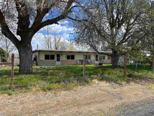 120 N Violet Ave, Kahlotus, WA, 99335 | Card Image