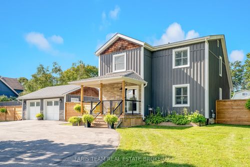 2 Agnes St, Oro Medonte, ON, L0K1N0 | Card Image