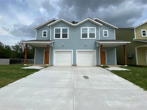 815-813 W Coffin St, Denison, TX, 75020-7522 | Card Image