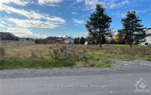 132 Atmosphere St, Vars, ON, K0A3H0 | Card Image