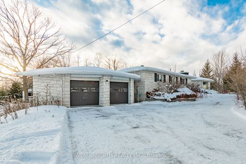 6974 Bank St, Metcalfe, ON, K0A2P0 | Card Image