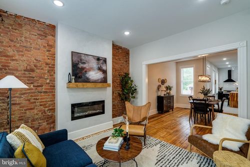 522 W King St, LANCASTER, PA, 17603-3662 | Card Image