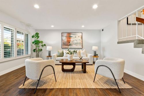 9810 Guisante Ter, San Diego, CA, 92124-1622 | Card Image