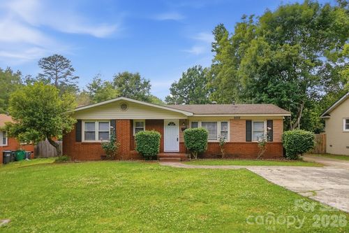 2032 Eastway Dr, Charlotte, NC, 28205-4013 | Card Image